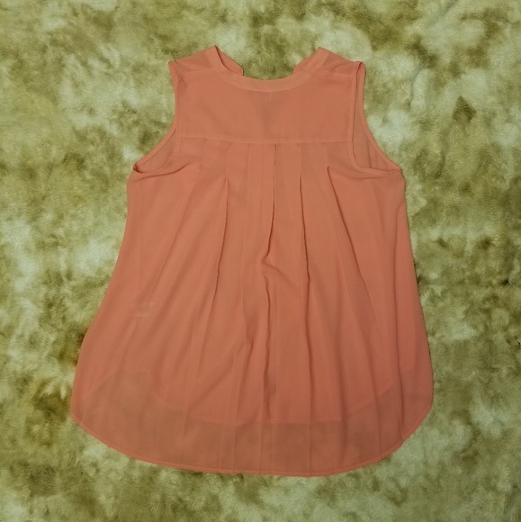 ๐ญDynamite button up sleeveless blouse - Picture 3 of 6